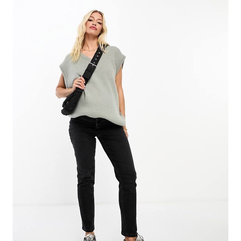 ASOS Maternity ASOS DESIGN Maternity slim fit comfort mom jeans