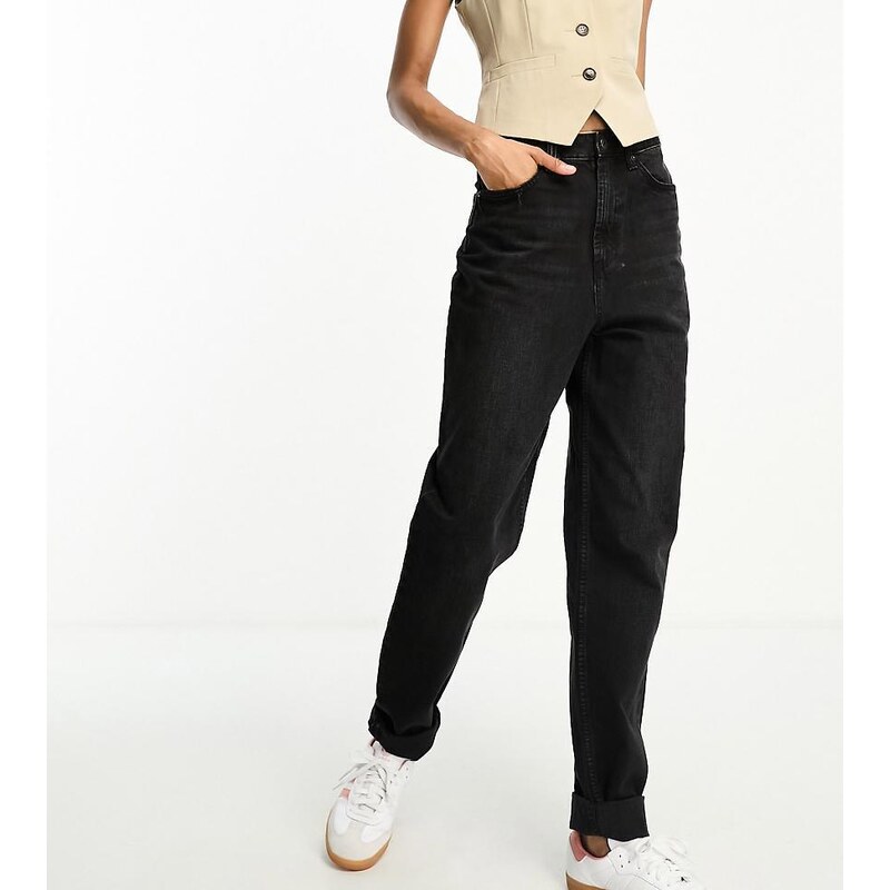ASOS Tall ASOS DESIGN Tall high rise relaxed mom jeans in black 101008593