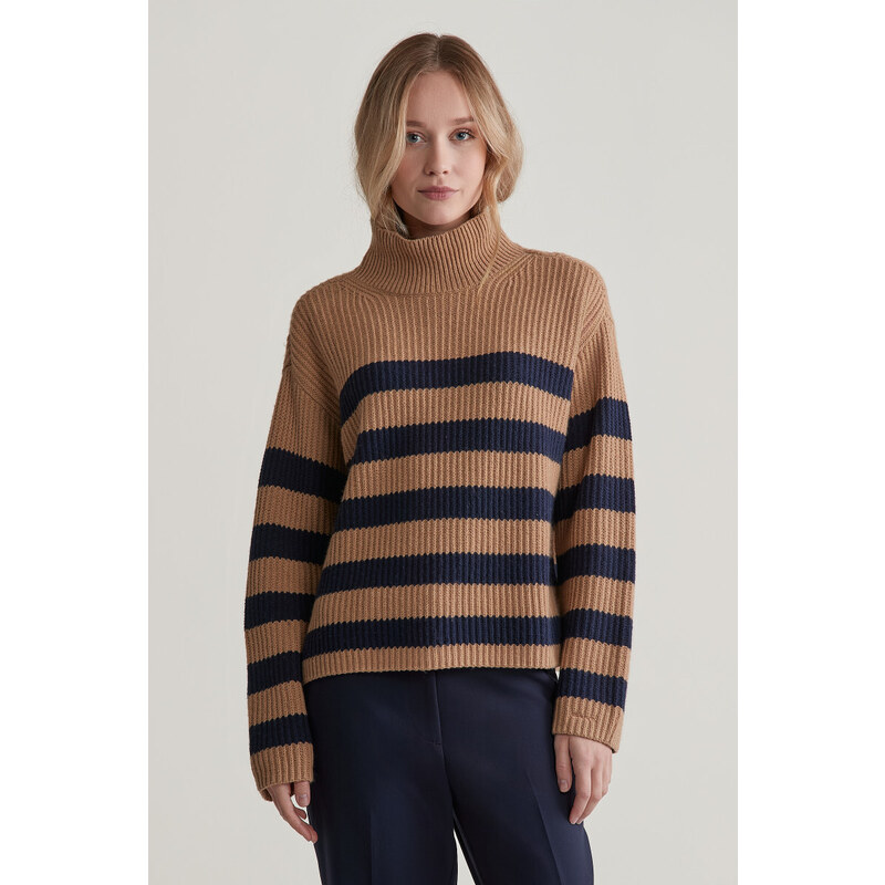 SVETR GANT BRETON STAND COLLAR CARAMEL BEIGE 99502077