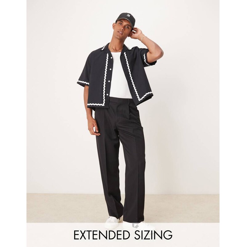 ASOS DESIGN smart wide leg trousers with front pleat in black