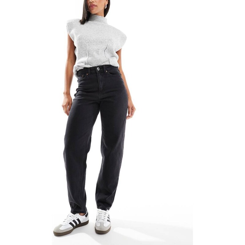 Vero Moda Tessa mom jeans in grey black wash 101623039