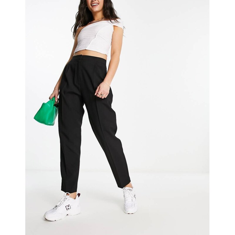 ASOS DESIGN tailored tapered trouser in black 100059593