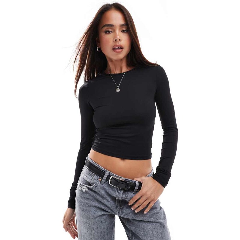 Stradivarius long sleeve polyamide t-shirt in black 106612480