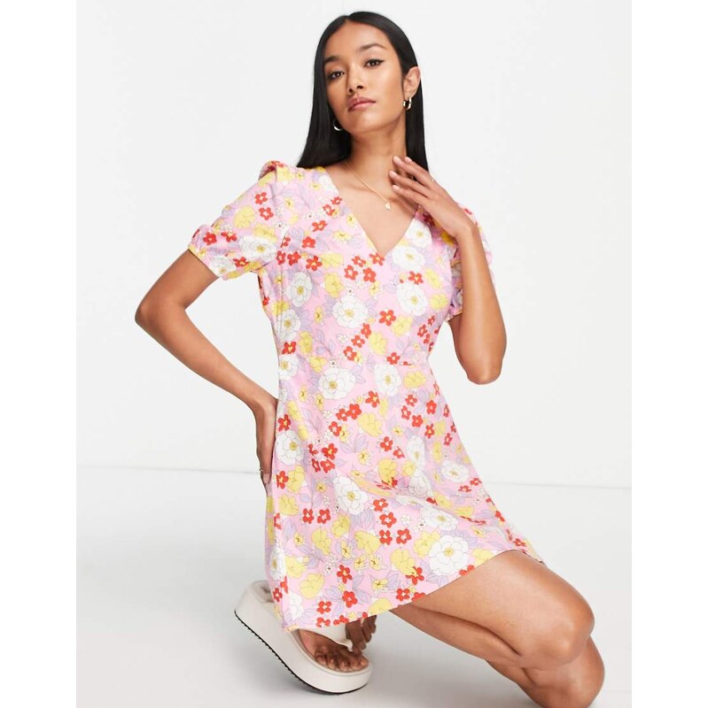Vero Moda mini dress with knot open back in retro floral-Multi 100039402