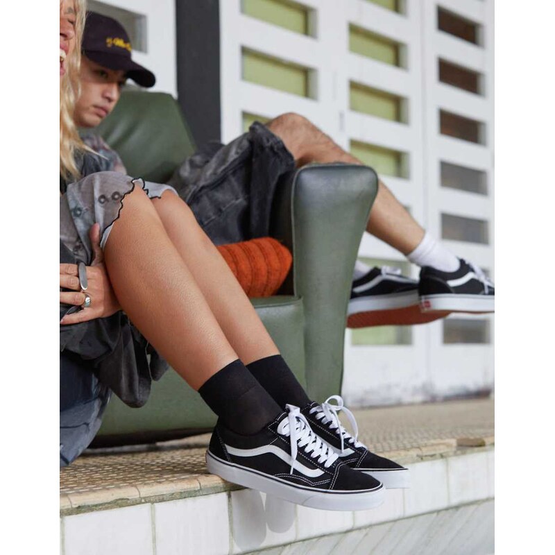 Vans Classic Old Skool trainers in black and white