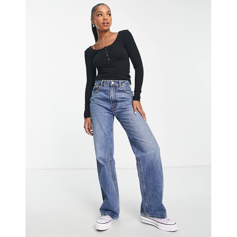 Pieces ribbed popper detail top in black