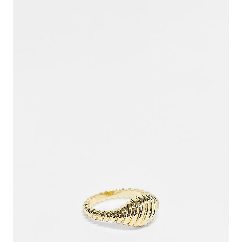 Pieces 18k plated chunky textured ring in gold