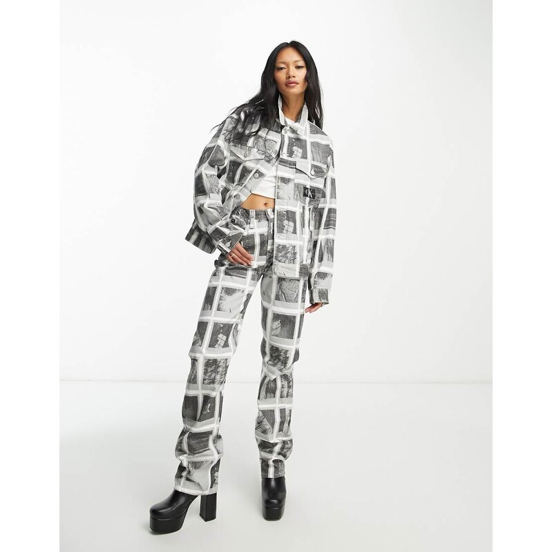 Calvin Klein Jeans co-ord high rise straight leg jeans in photo