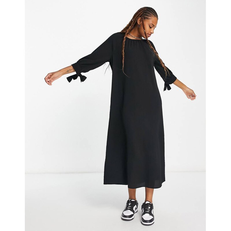 Monki tie sleeve smock midi dress in black 100049024