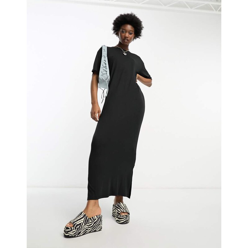 Noisy May maxi t-shirt dress in black 100052400