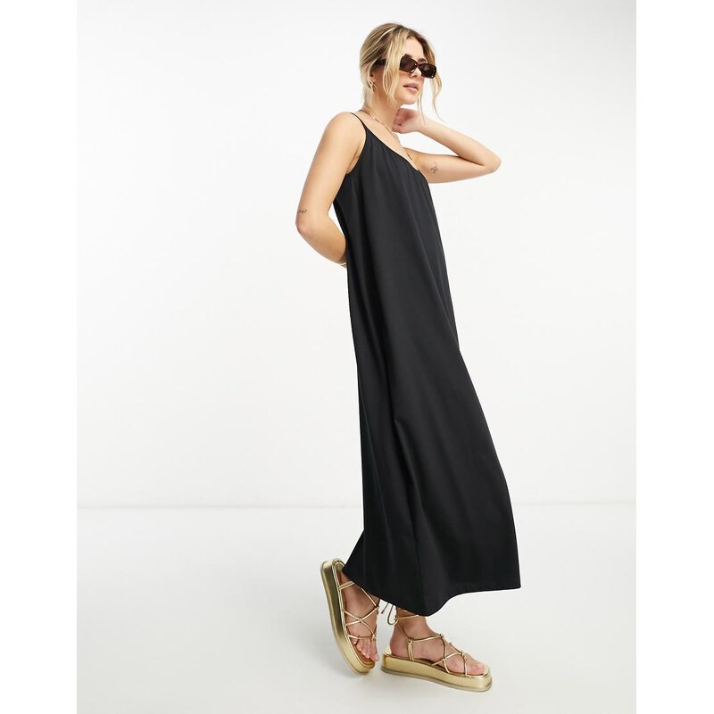 Vero Moda chuck on cami maxi dress in black 100057086