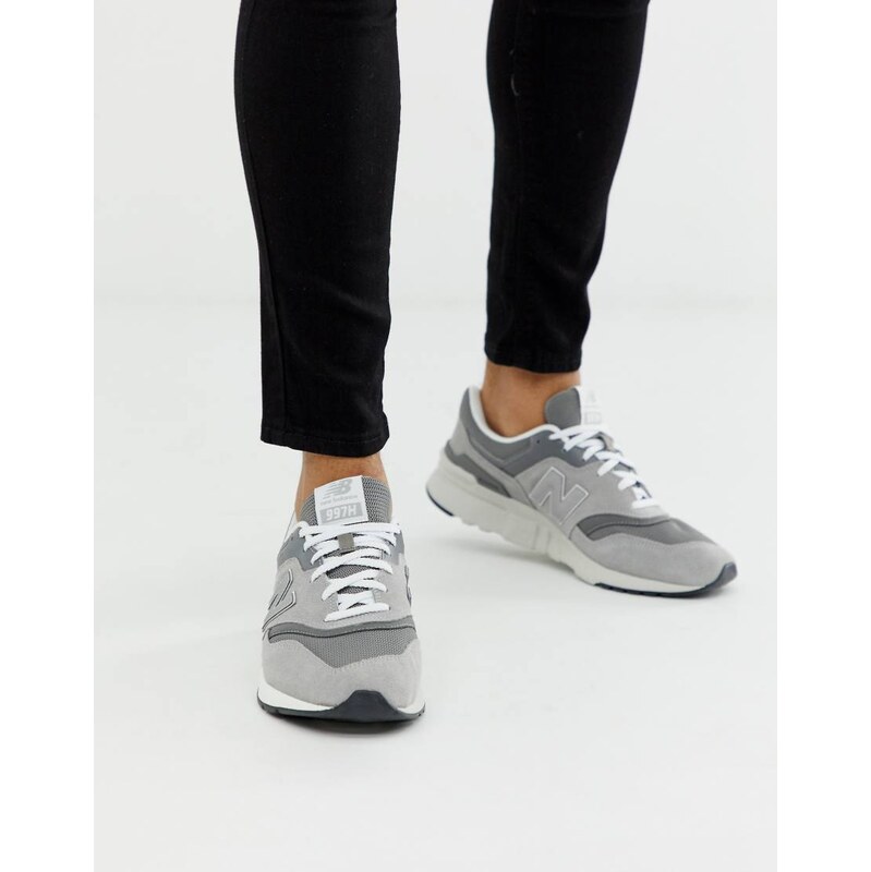 New Balance 997 trainers in grey
