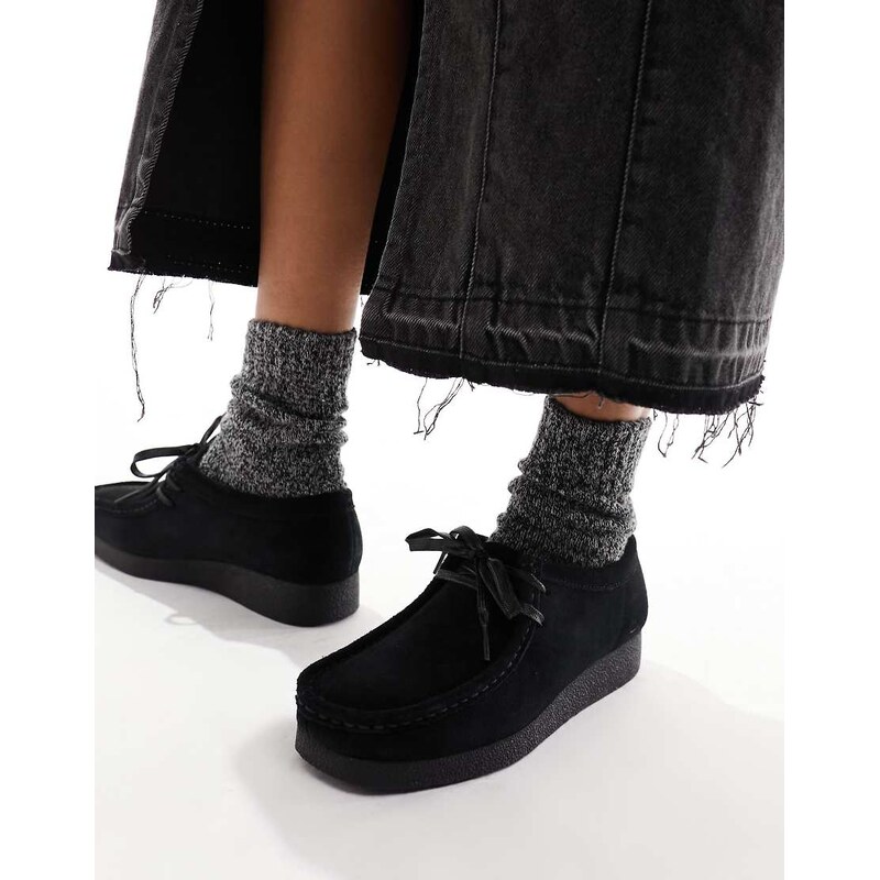 Clarks Wallabee Evo shoes in black suede 100589750