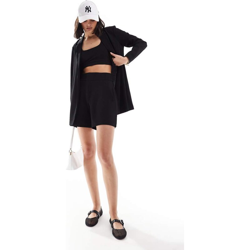 JDY smart Bermuda short co-ord in black