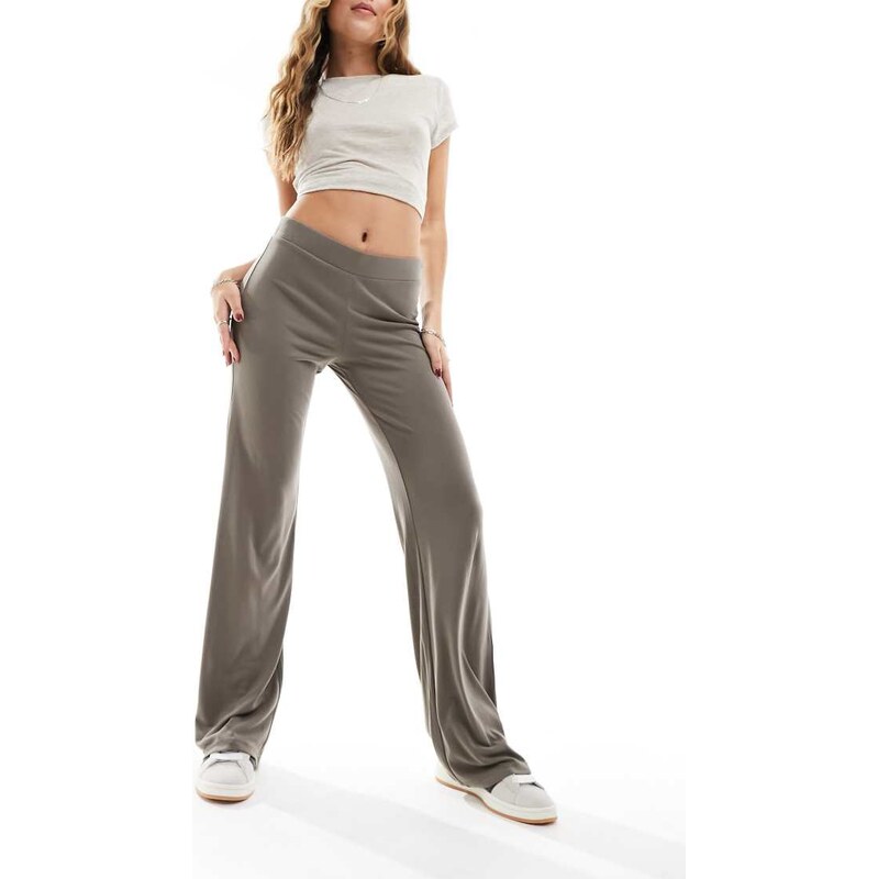 Monki super soft low waist wide leg jersey trousers in khaki-Brown 100077778