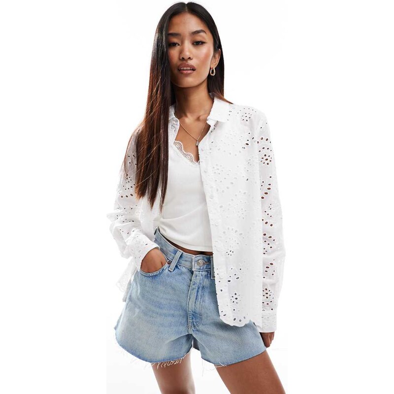 Pieces broderie shirt with scallop hem detail in white