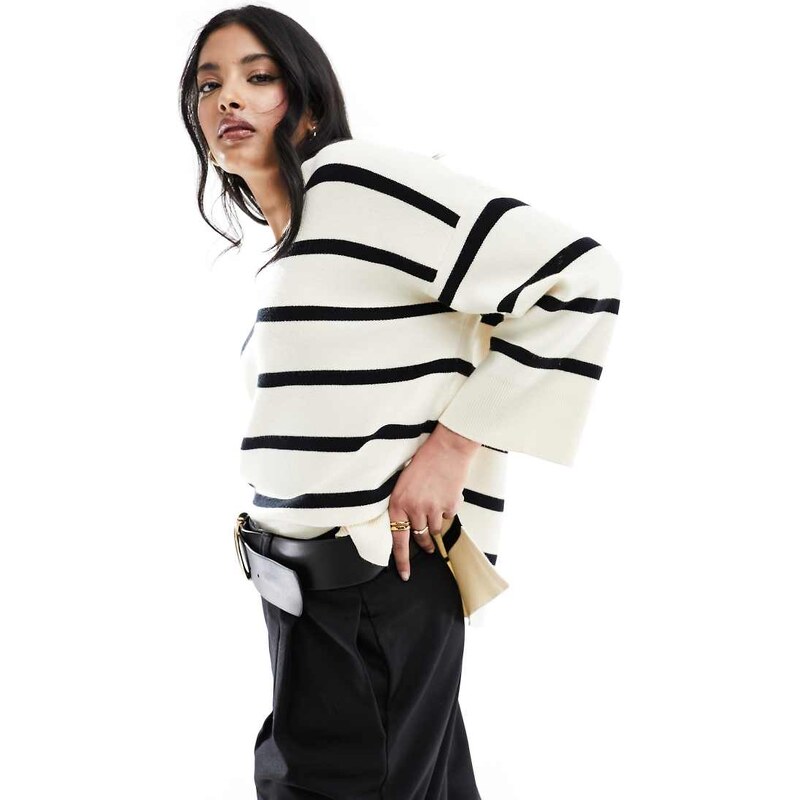 Vero Moda v neck super soft jumper in mono stripe-White