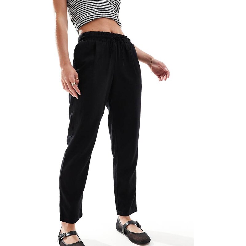 Vero Moda Petite linen blend tapered trousers in black