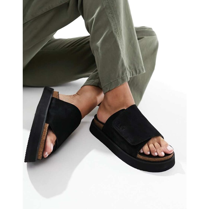 Walk London Barca Velcro Mule in black