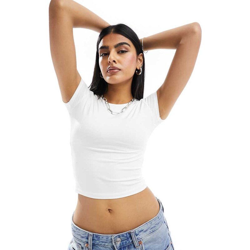 Stradivarius polyamide t-shirt in ecru-White 106612485