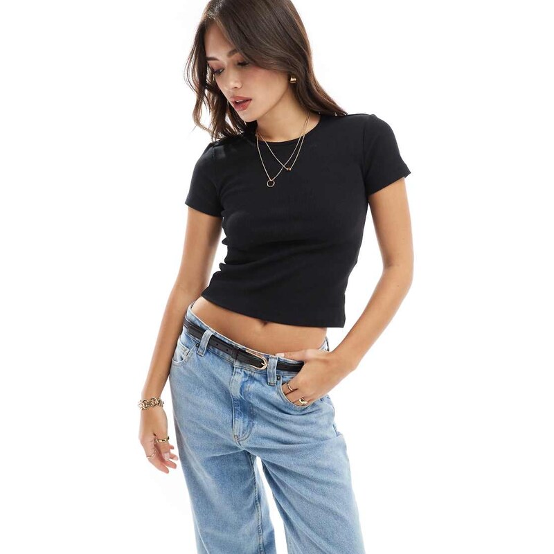 Vero Moda ribbed round neck t-shirt in black