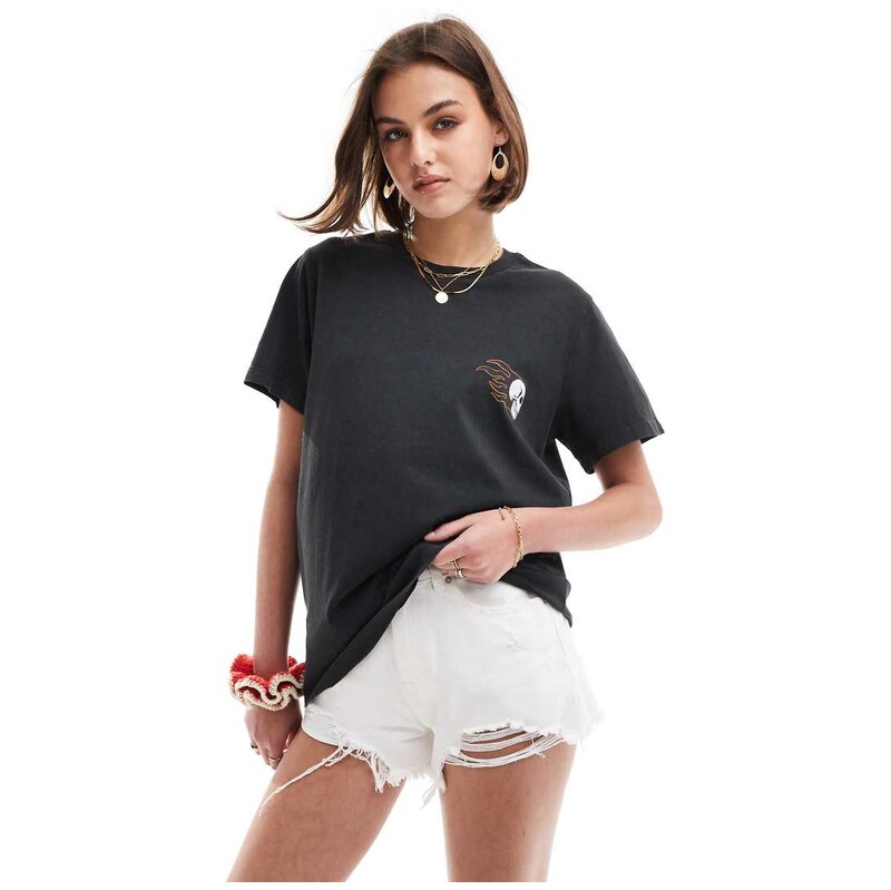 ASOS DESIGN regular fit t-shirt with skull pocket graphic in