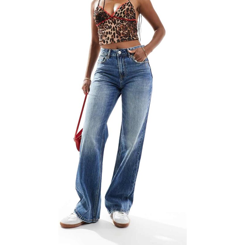 Stradivarius D92 straight wide-leg jeans in medium blue 109012161