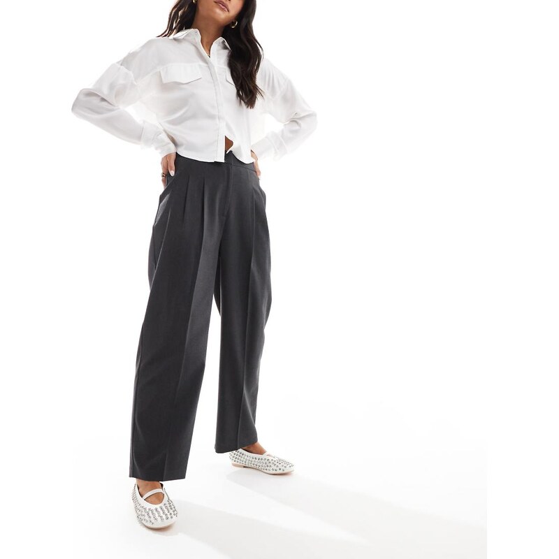 ASOS DESIGN tailored barrel trousers in charcoal-Grey 102083335
