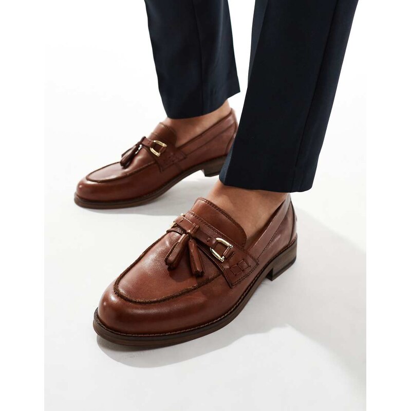 ASOS DESIGN tassel loafers in tan leather-Brown