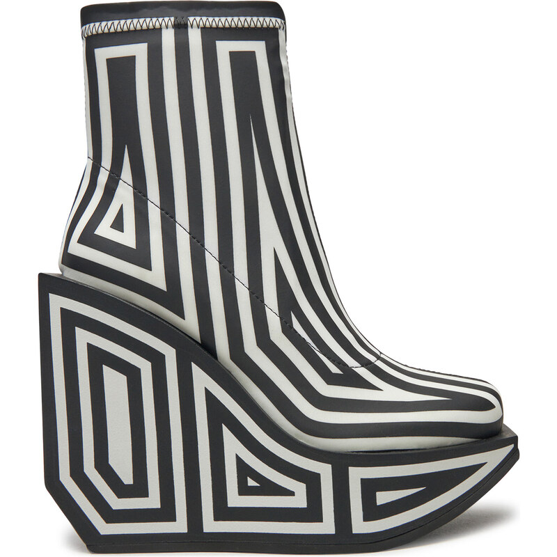 Polokozačky United Nude