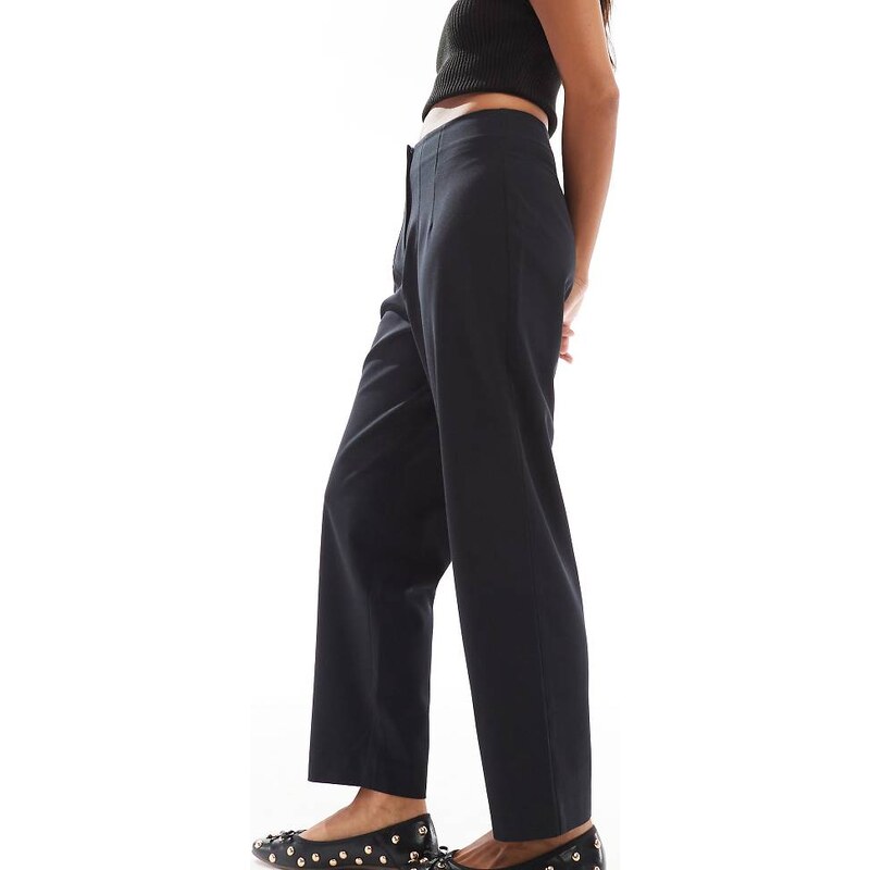 Miss Selfridge Petite essentials cigarette trouser in black