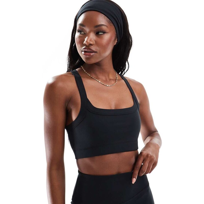 4505 Icon medium support square neck sports bra in black 106367917