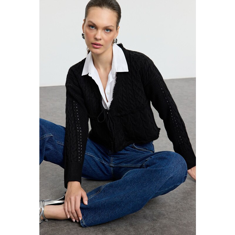 Trendyol Black Crop Tie Detail Knitwear Cardigan 107082055