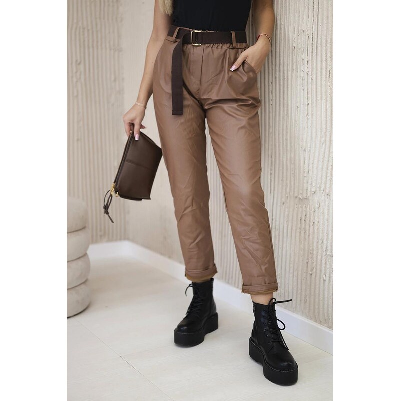 MladaModa Voskované kalhoty s páskem model 52293-1 barva camel