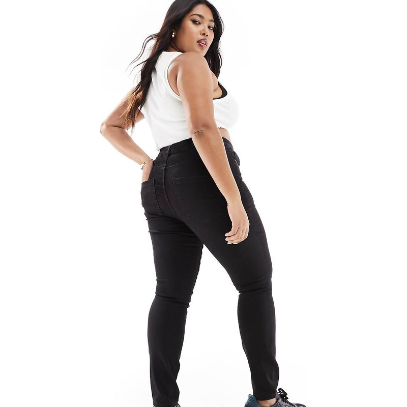 Vero Moda Curve skinny jeans in black 100627475