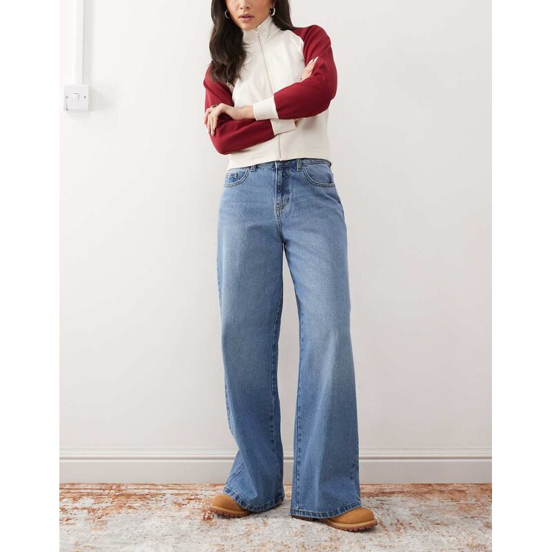 Noisy May Brandy mid rise loose fit jeans in mid blue wash 100671829