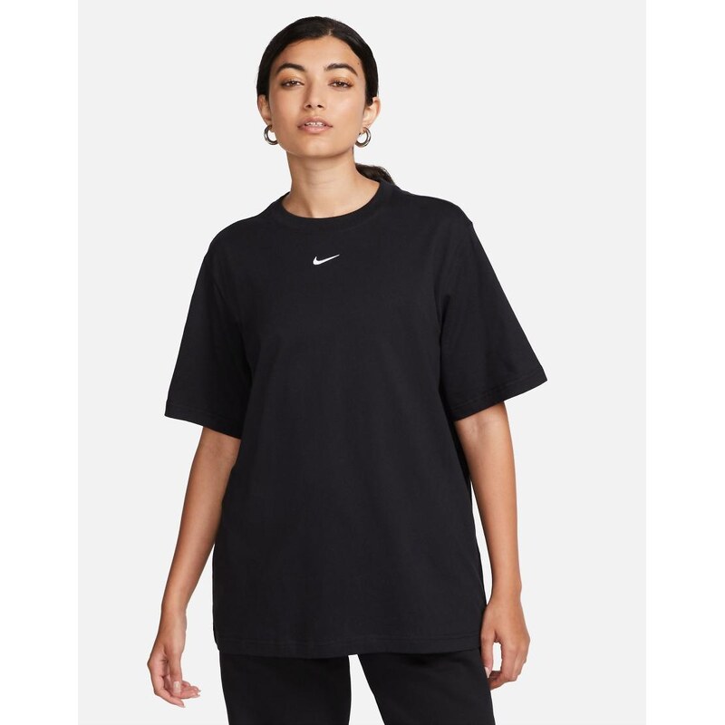 Nike Essential oversized t-shirt in black 101826022