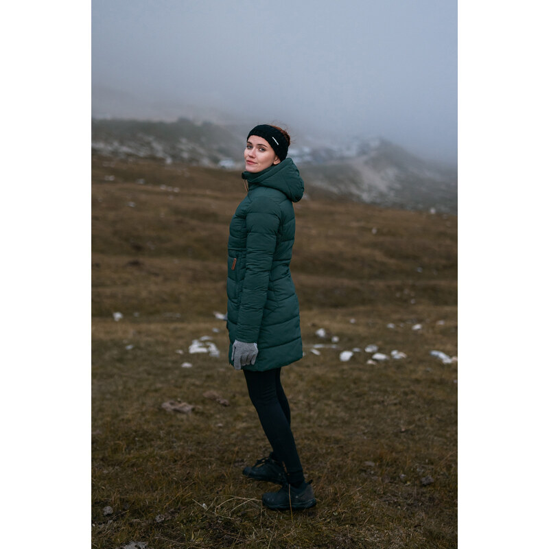 Nordblanc Tmavě zelený dámský zimní kabát MOMENTS