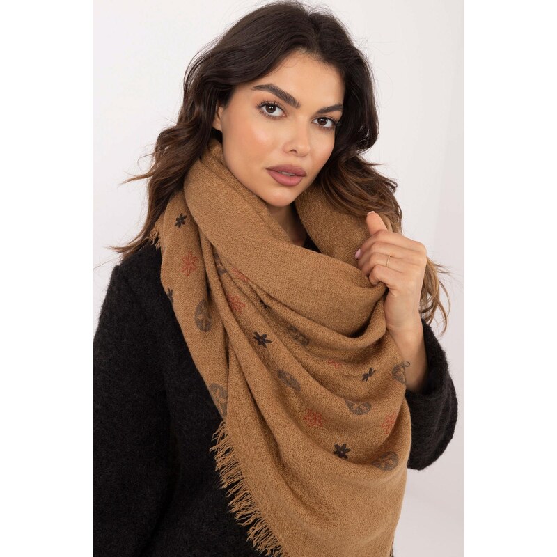 MladaModa Hřejivá dámská šála s potiskem model 50493 barva camel 101245670