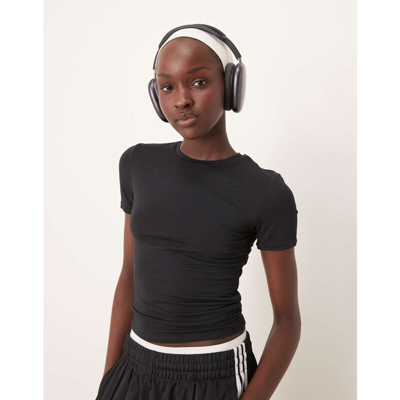 TALA 365 Sculpting Lounge t-shirt in black 101284734