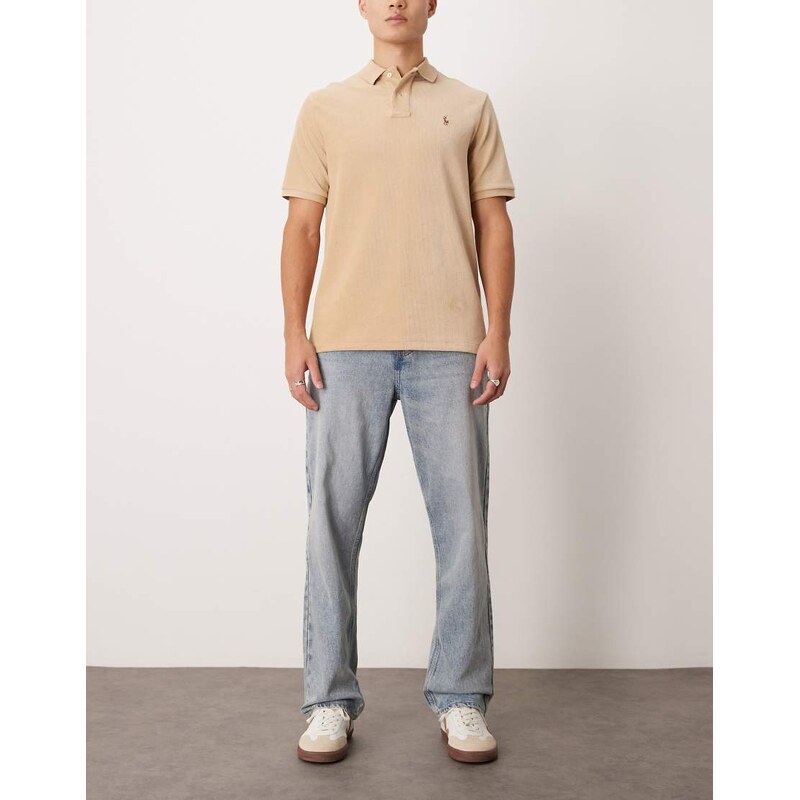 New Look relaxed fit jeans in lightwash blue