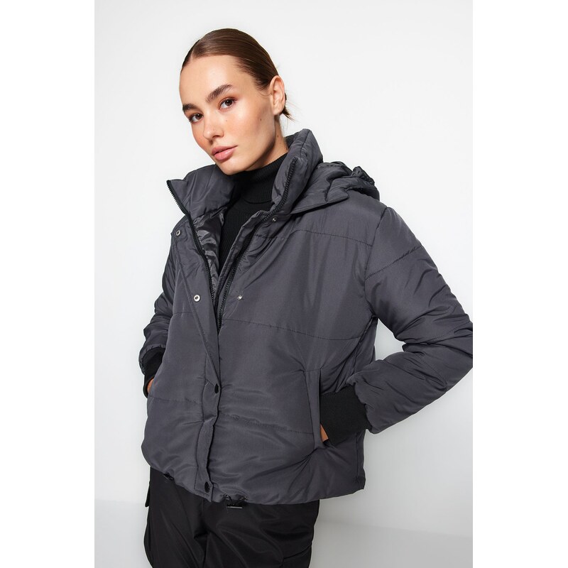 Dámská bunda Trendyol Hooded 107054236