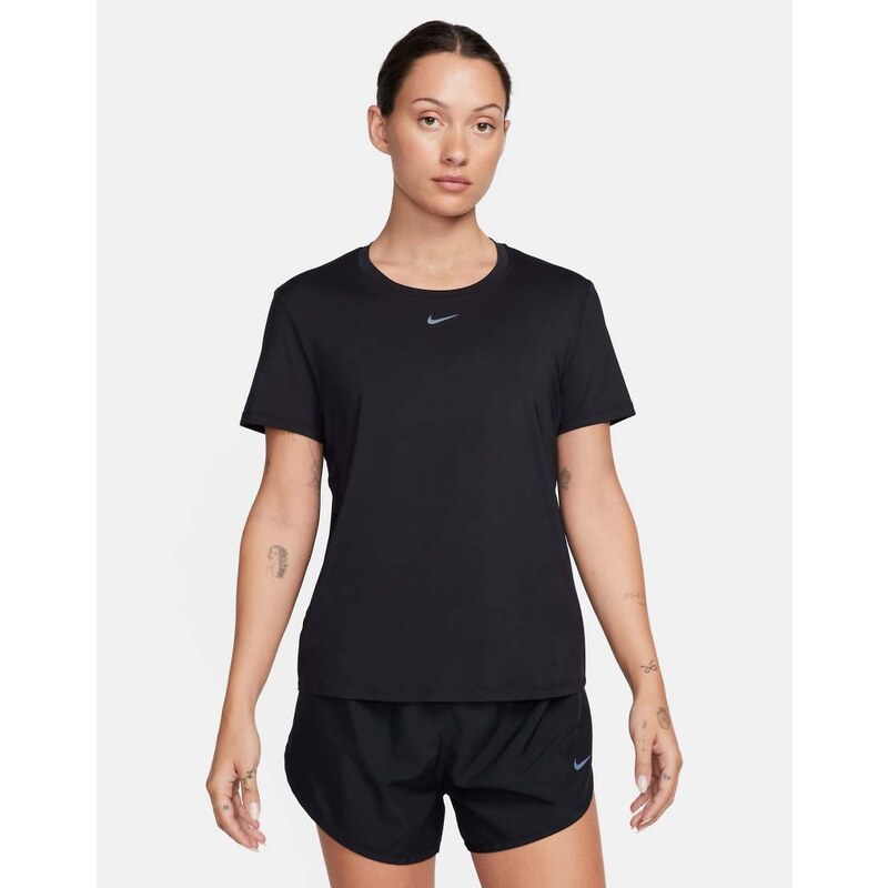Nike Training Nike One Training Dri-FIT slim t-shirt in black 101612709