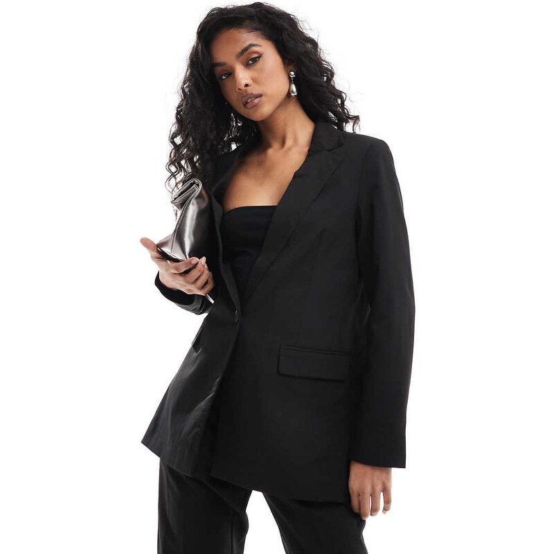 Vero Moda mix and match slim tailored blazer co-ord in black 113260079