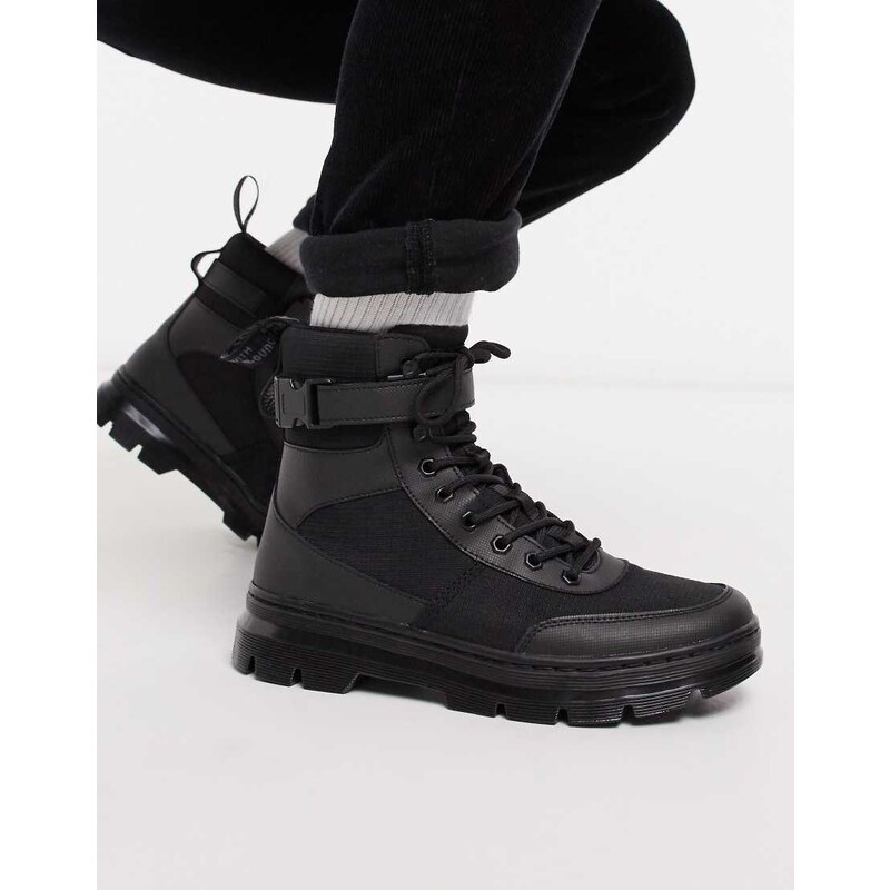 Dr Martens combs tech 8 eye boots in black
