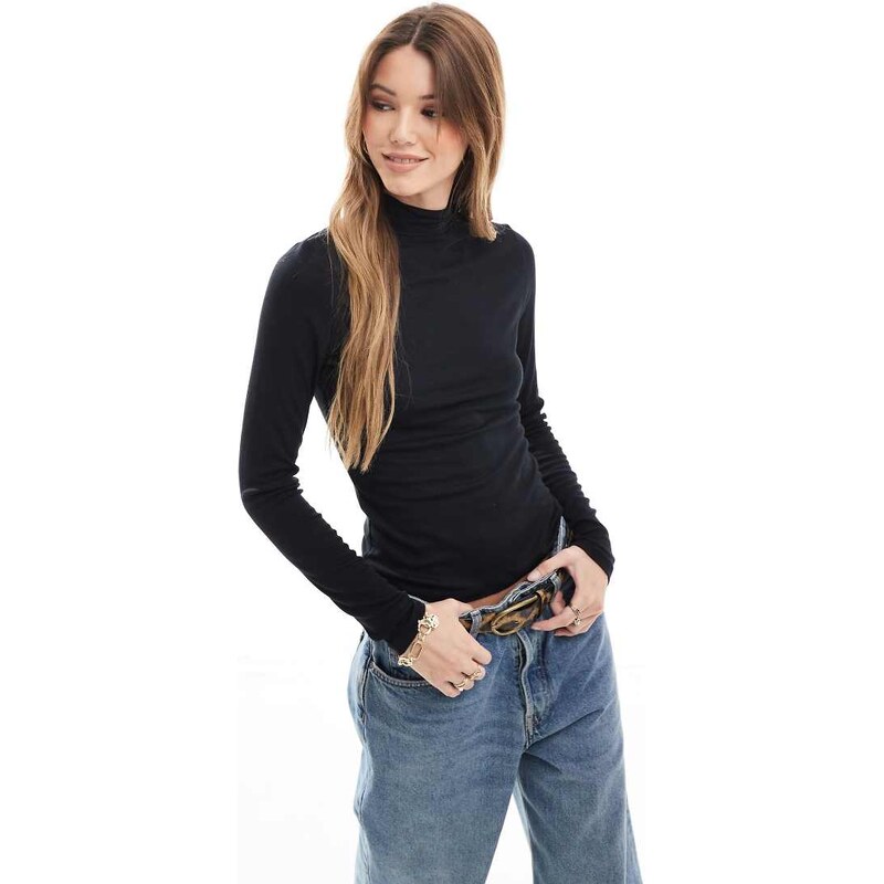Pimkie knitted rib roll neck top in black 102273187