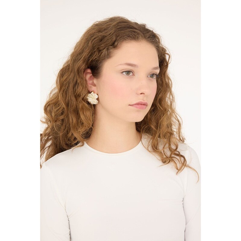 DEFACTO Womens Flower Patterned White Earrings