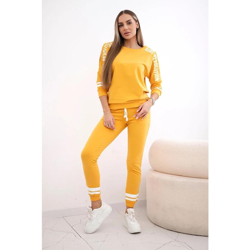 MladaModa Tepláková souprava Girl Revolution hořčicová 49781601