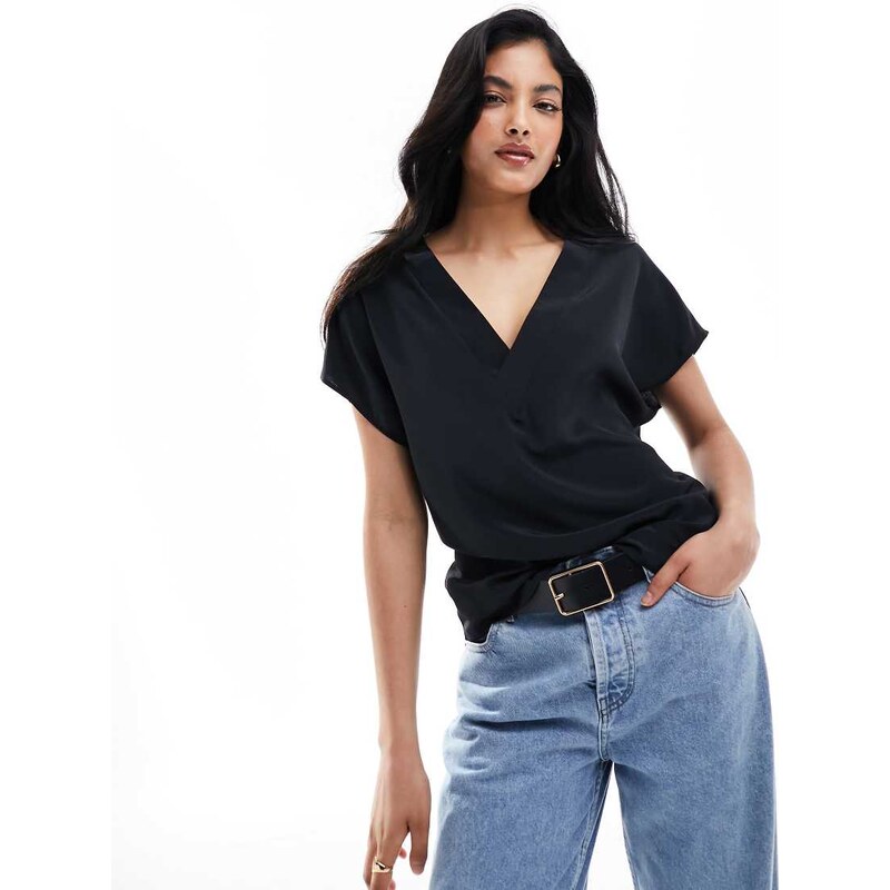 ASOS DESIGN v-neck woven tee in black 103136477