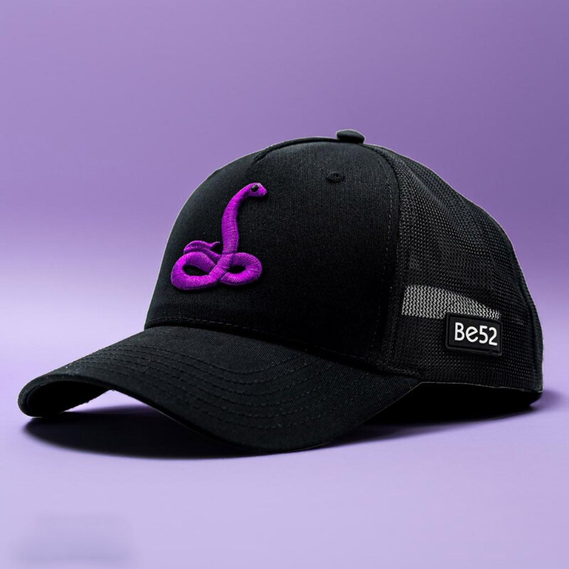Be52 Snake kšiltovka premium black/violet